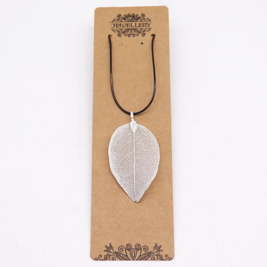 Necklace - Bravery Leaf - Silver