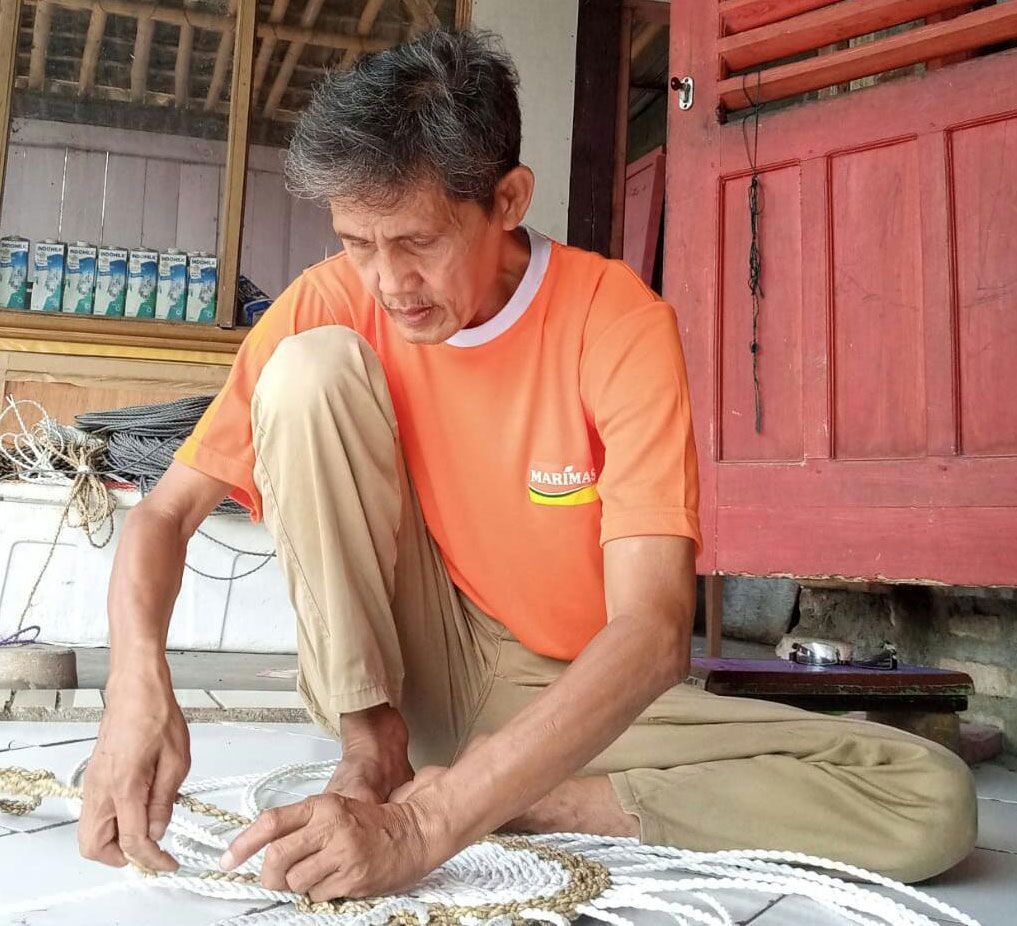 Round Seagrass Black & Tan - Circles - 1m