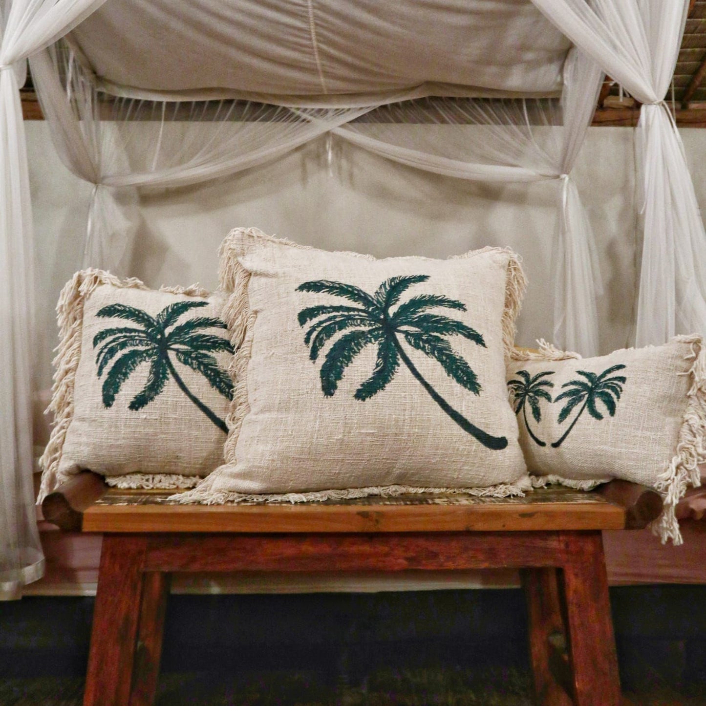 1x Linen Cushion 30x50cm Palm Tree with Fringe